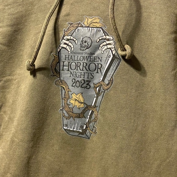 Universal Studios Halloween Horror Nights 2023 Sweatshirt Hoodie - Picture 3 of 7